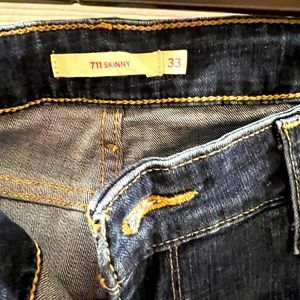 Jeans - Levi's skinny size 33 waist